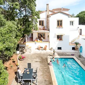 Homestay Casa Sa Posidonia -posidonia Surf & Stay-, Ciutadella (Menorca)